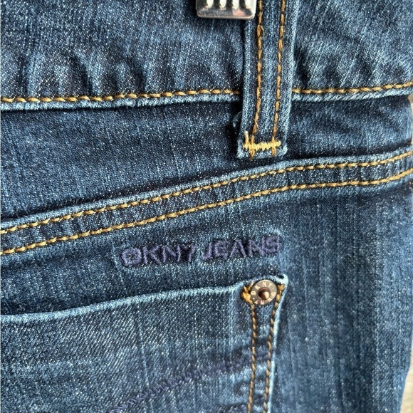 DKNY Women Straight Leg Blue Jean Size 6 - Picture 5 of 8